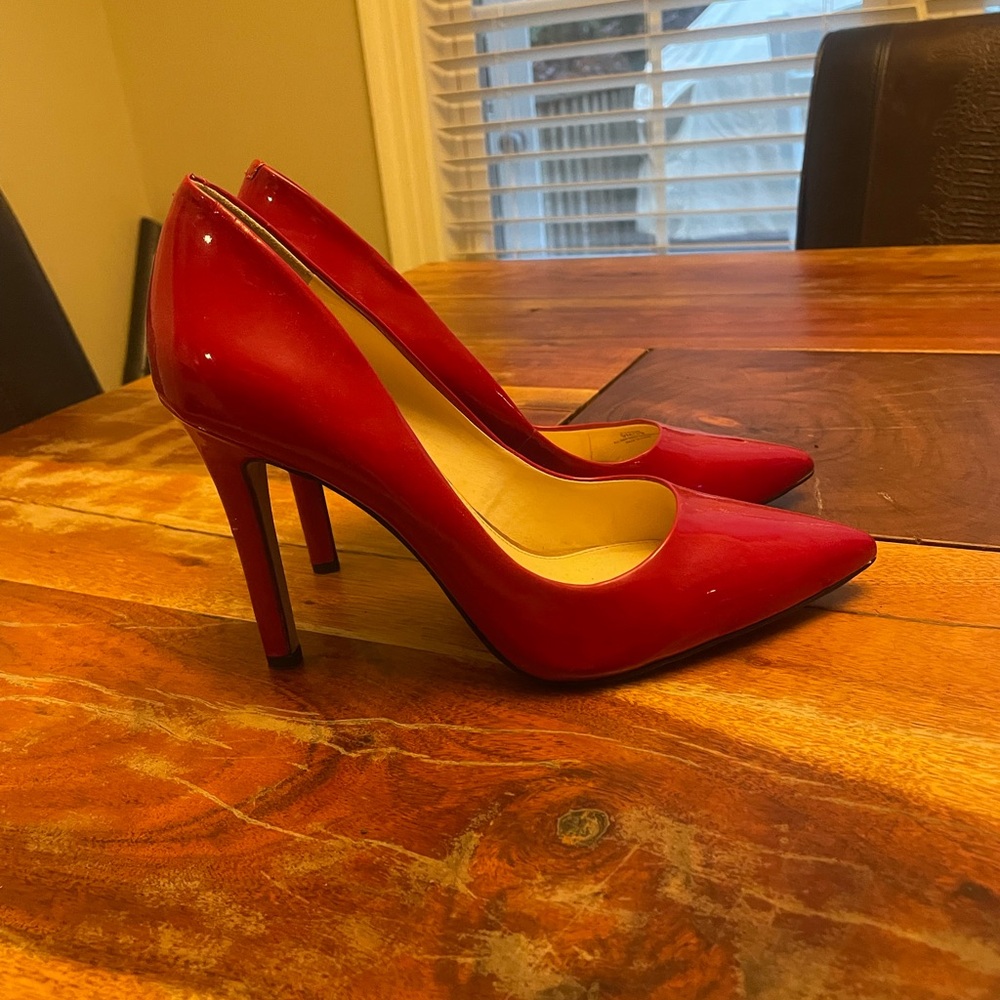 Jessica Simpson Red Heels - Picture 5 of 7